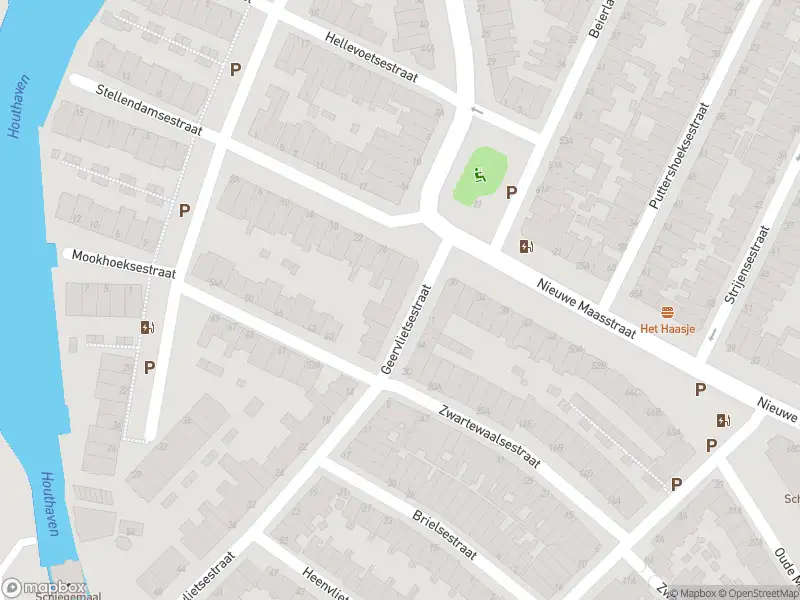 Ambulance met grote spoed naar de Geervlietsestraat in Schiedam
