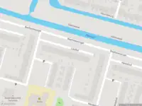 Politie met grote spoed naar de Liszthof in Alphen aan den Rijn vanwege personen te water