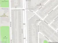 Ambulance met grote spoed naar de Dordtselaan in Rotterdam