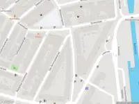 Ambulance met grote spoed naar de Ridderkerksestraat in Schiedam