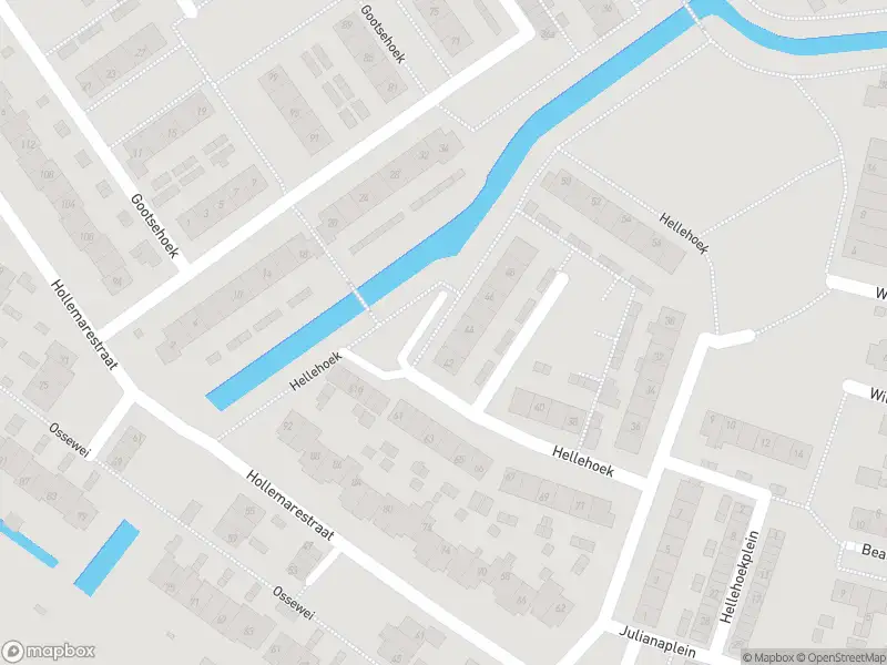 Ambulance met grote spoed naar de Hellehoekplein in Zwartewaal