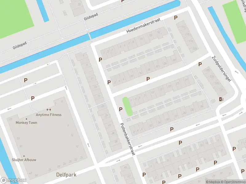 Ambulance met gepaste spoed naar de Zeepziederstraat in Delfgauw