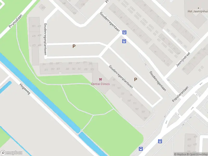 Ambulance met grote spoed naar de Goudenregenplantsoen in Ridderkerk