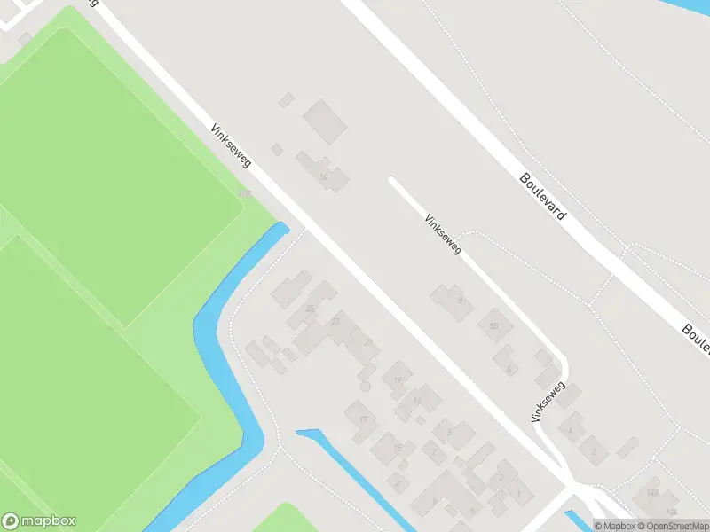 Ambulance met grote spoed naar de Vinkseweg in Rozenburg