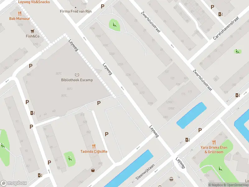 Ambulance met grote spoed naar de Steenwijklaan in 's-Gravenhage