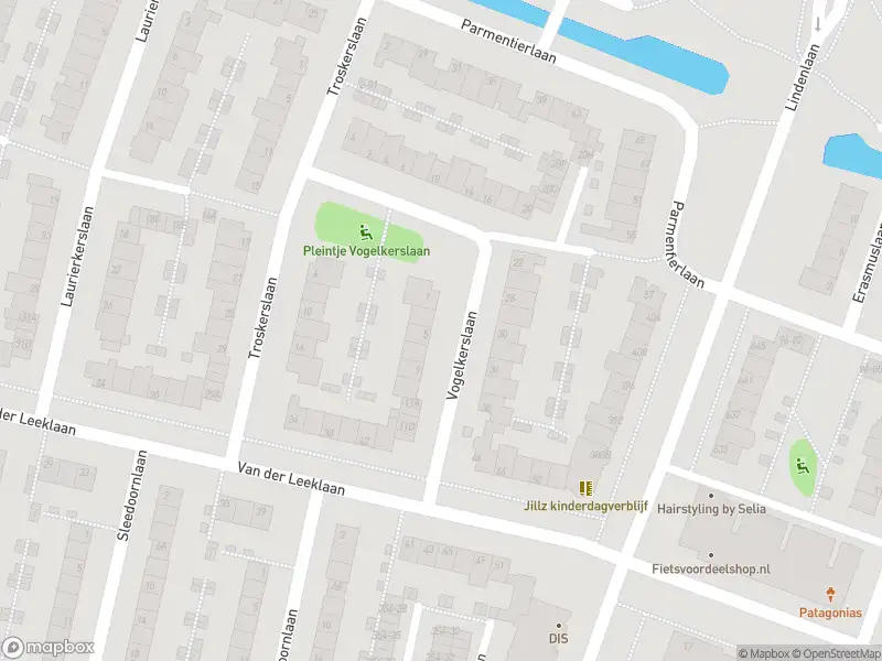 Ambulance met grote spoed naar de Parmentierlaan in Amstelveen
