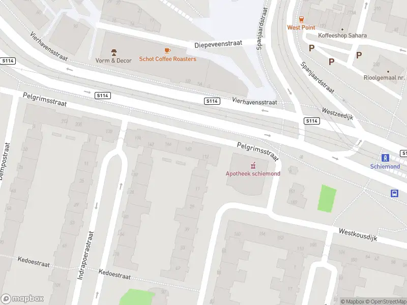 Ambulance met grote spoed naar de Pelgrimsstraat in Rotterdam