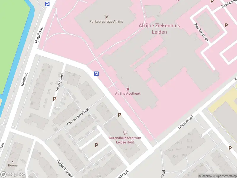 Ambulance met gepaste spoed naar de Dieperpoellaan in Leiden