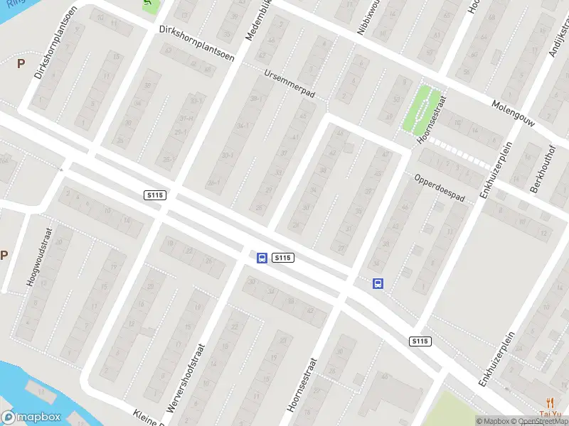 Brandweer met grote spoed naar de Hoornsestraat in Amsterdam vanwege reanimatie