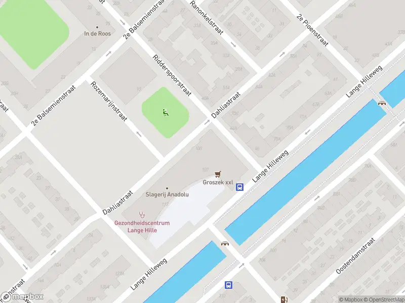 Brandweer met gepaste spoed naar de Zwederstraat in Rotterdam vanwege afhijsen patient