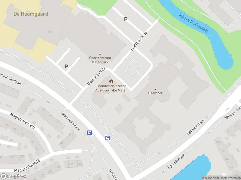 Brandweer met grote spoed naar de Beatrijsgaarde in Apeldoorn vanwege gebouwbrand
