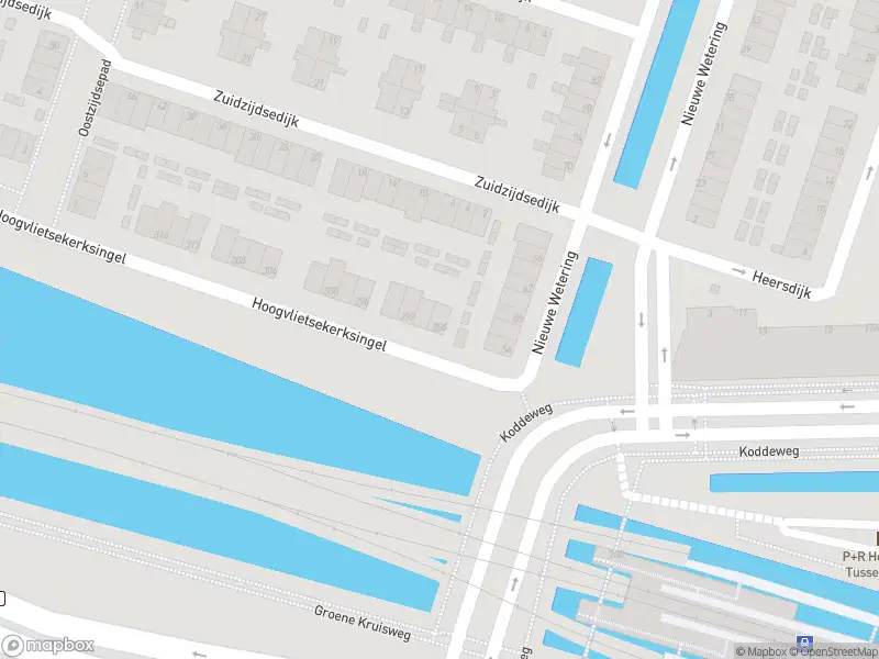 Ambulance met grote spoed naar de Hoogvlietsekerksingel in Hoogvliet Rotterdam