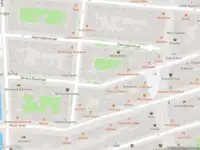 Ambulance met grote spoed naar de Smaragdstraat in Amsterdam
