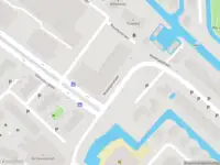 Ambulance met grote spoed naar de Dr. Martinus van der Stoelstraat in Voorschoten