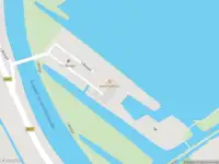 Politie met grote spoed naar de 't Weegje in Waddinxveen vanwege personen te water
