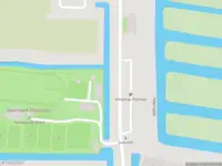 Ambulance met gepaste spoed naar de Alberdingk Thijmlaan in Waddinxveen