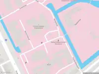 Ambulance met grote spoed naar de Nectarinestraat in 's-Gravenhage