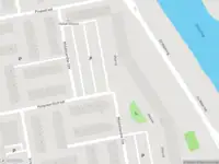 Ambulance met grote spoed naar de Hoekerstraat in Zaandam