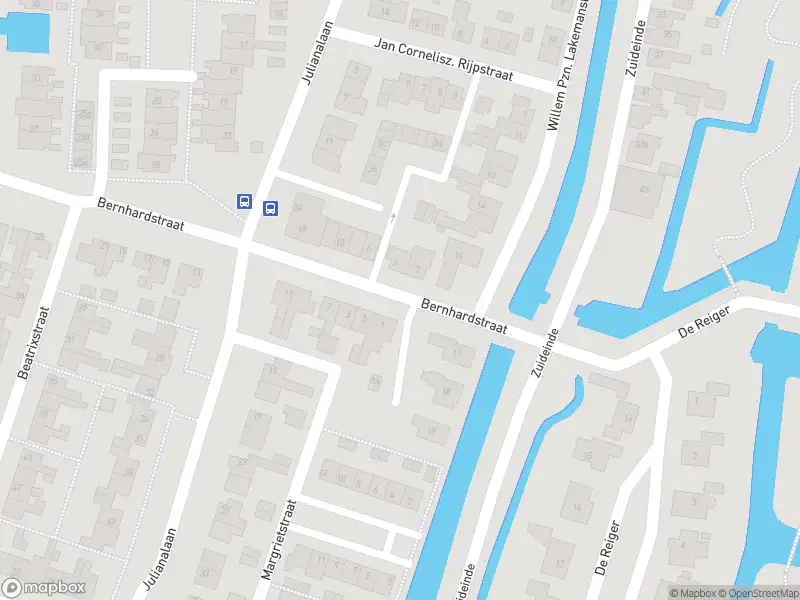 Ambulance met grote spoed naar de Bernhardstraat in De Rijp