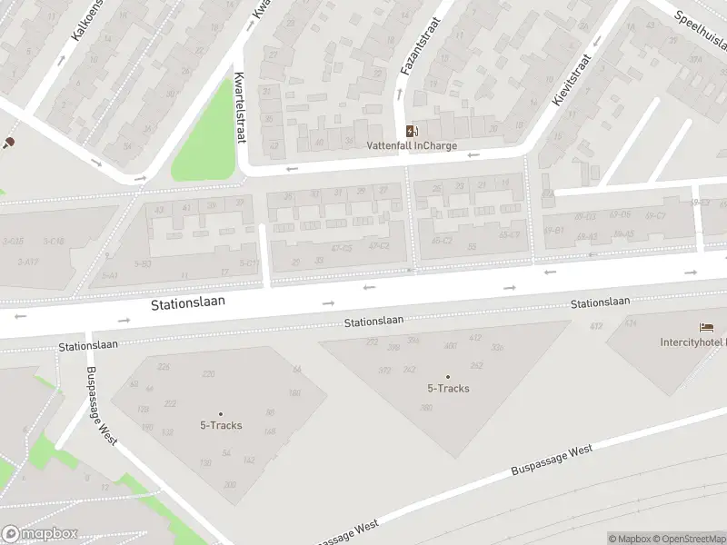 Politie met grote spoed naar de Stationslaan in Breda vanwege letsel