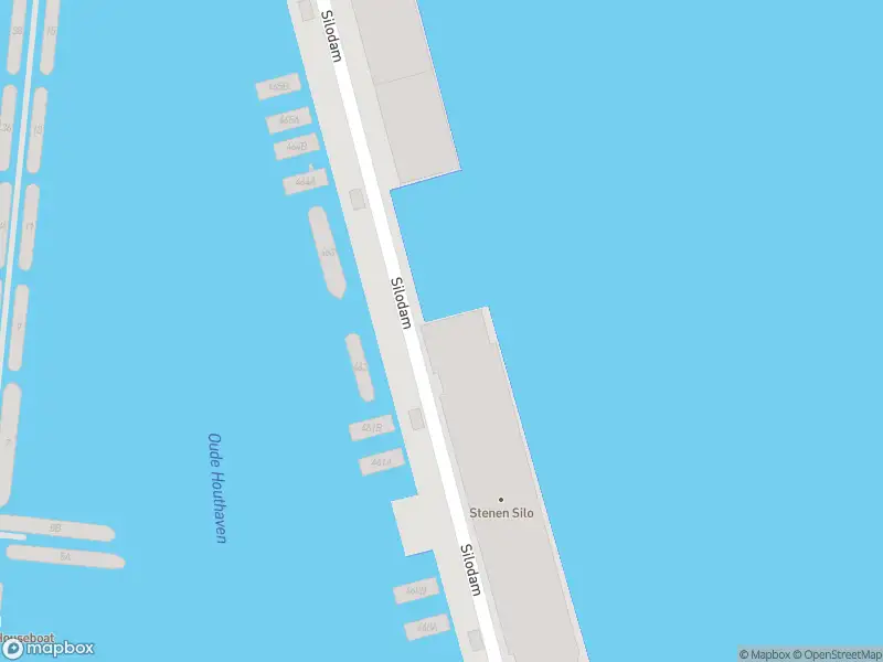 Ambulance met grote spoed naar de Silodam in Amsterdam