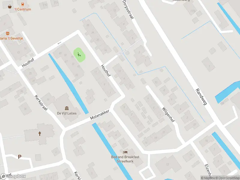 Ambulance met grote spoed naar de Houthof in Streefkerk