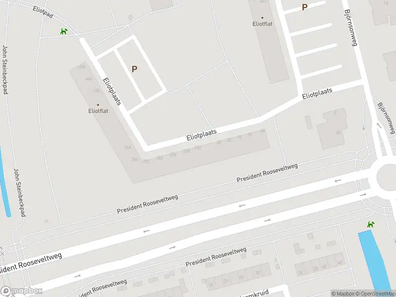 Ambulance met grote spoed naar de Eliotplaats in Rotterdam