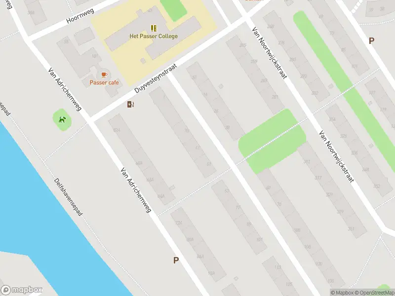 Ambulance met grote spoed naar de Lemkensstraat in Rotterdam