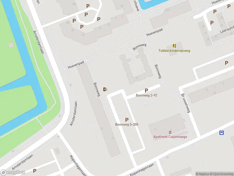 Ambulance met grote spoed naar de Bonnweg in Vlaardingen