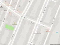 Ambulance met grote spoed naar de Lusthofstraat in Rotterdam