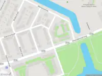 Ambulance met gepaste spoed naar de Westwouderstraat in Amsterdam