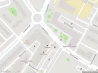 Ambulance met grote spoed naar de Geert Groteplein in Alkmaar