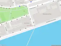 Ambulance met grote spoed naar de Wodanstraat in Rotterdam