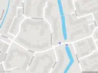 Ambulance met grote spoed naar de Scholeksterhoek in Spijkenisse