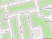 Ambulance met grote spoed naar de Mesdagstraat in Amsterdam