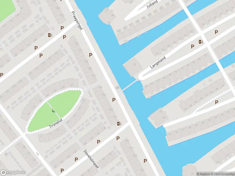 Ambulance met grote spoed naar de New Yorksingel in 's-Gravenhage
