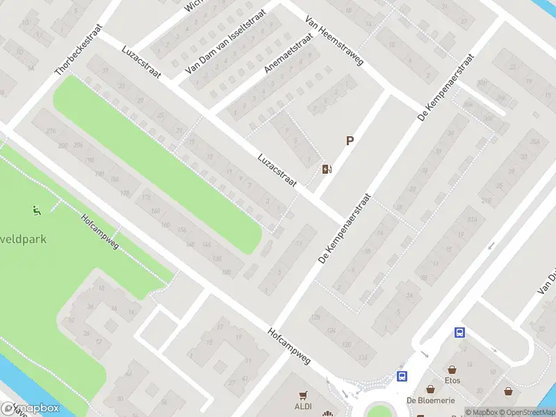 Ambulance met grote spoed naar de Luzacstraat in Wassenaar