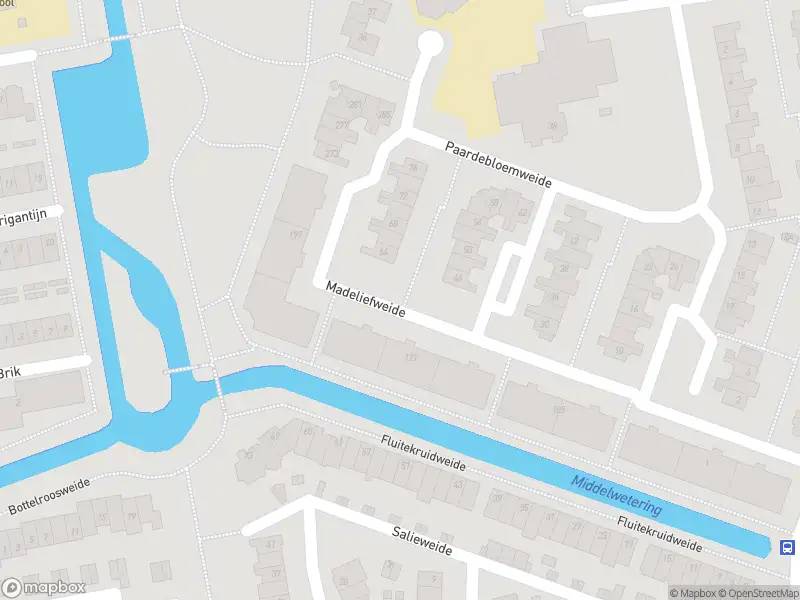 Brandweer met grote spoed naar de Valeriaanveld in Woerden vanwege afhijsen patient