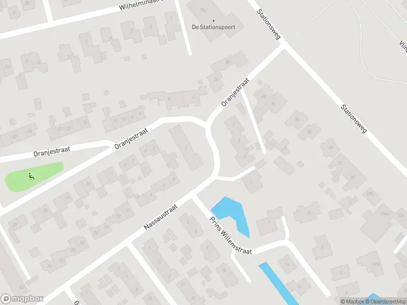 Ambulance met grote spoed naar de Nassaustraat in Barendrecht