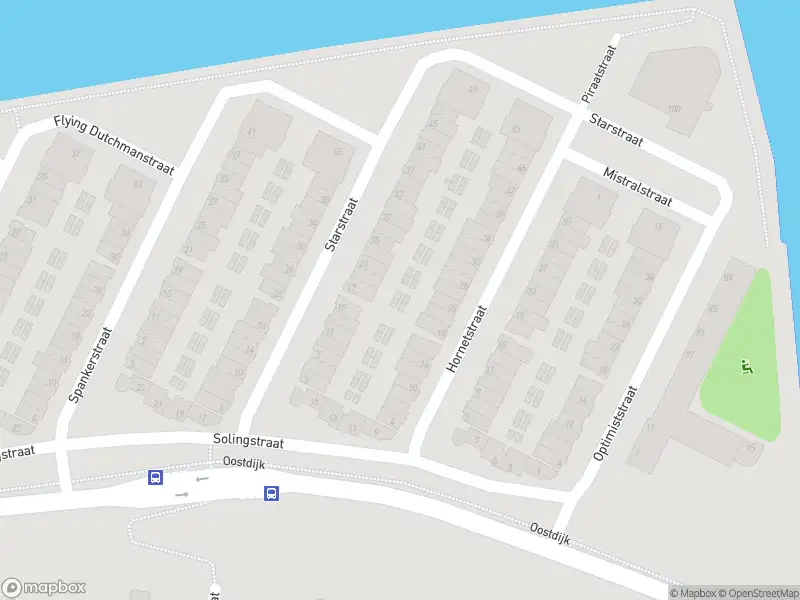 Ambulance met grote spoed naar de Starstraat in Rotterdam