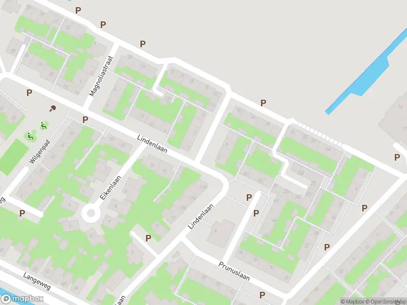 Ambulance met gepaste spoed naar de Berkenlaan in Ooltgensplaat