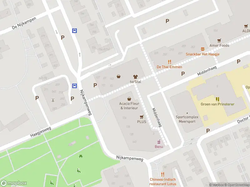 Brandweer met gepaste spoed naar de Nijkampenweg in Emmen vanwege een liftopsluiting