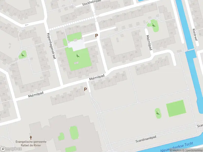 Brandweer met gepaste spoed naar de Malmöpad in Rotterdam