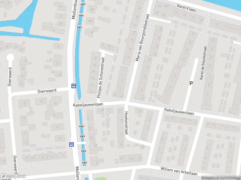 Ambulance met grote spoed naar de Maria van Bourgondiëstraat in Gorinchem