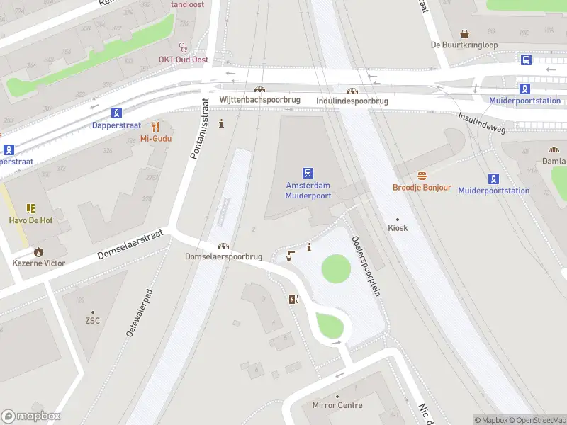 Brandweer met gepaste spoed naar de Oosterspoorplein in Amsterdam vanwege een liftopsluiting