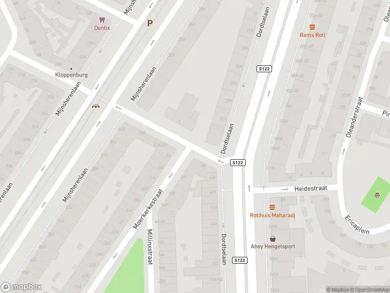 Ambulance met gepaste spoed naar de Cillershoekstraat in Rotterdam