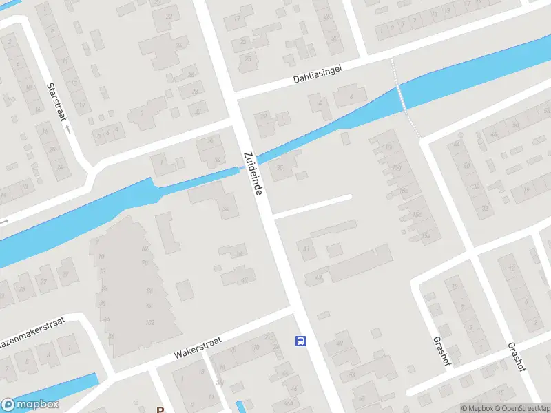 Ambulance met gepaste spoed naar de Dokter Boomstraat in Oostzaan