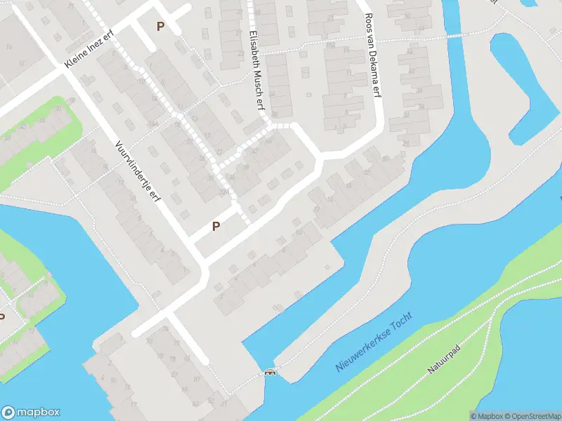 Ambulance met grote spoed naar de Roos van Dekama erf in Capelle aan den IJssel