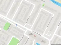 Ambulance met grote spoed naar de Johan de Wittstraat in Alblasserdam