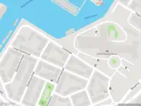 Ambulance met grote spoed naar de Distelkade in Amsterdam